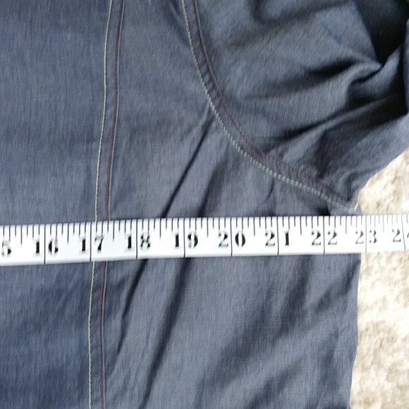 Denim & Co. Two Piece Pantsuit /Top & High-Waisted Cropped Ankle Pants L Blue - Picture 14 of 16